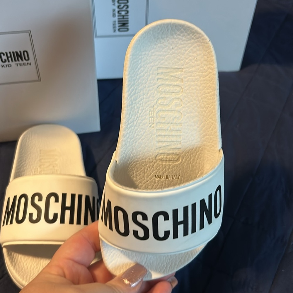 Moschino White Slide Sandals - Picture 5 of 6